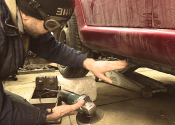 Repair of car thresholds without painting