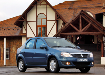 Pictures of restyled Renault Logan are published