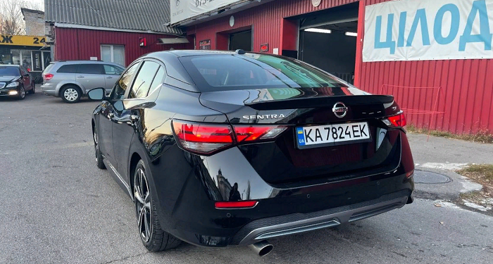 Прокат Nissan Sentra: правила, требования и особенности