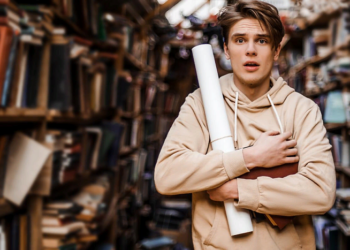 Вплив відгуків студентів на якість та успішність роботи Світ Знань: аналіз та рекомендації