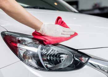 Хімія для миття двигуна FreshGlow: переваги та правила застосування