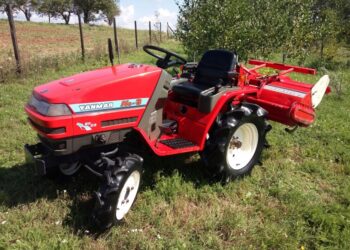 Переваги та можливості використання мінітракторів: основні аспекти