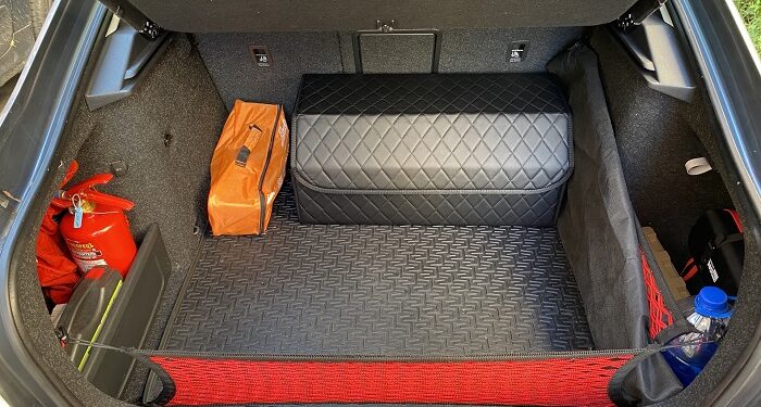 Багажник машины: нужные аксессуары для обустройства