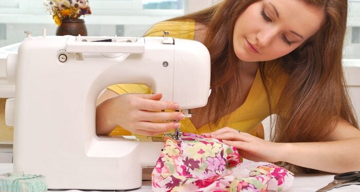 Преимущества использования промышленных швейных машин перед домашними