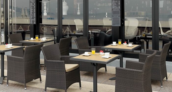 Столи для ресторанів та кафе в Києві — дизайн, затишок та стратегічний підбір