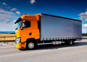 Вантажні перевезення зі Швеції в Україну: що потрібно знати та правила