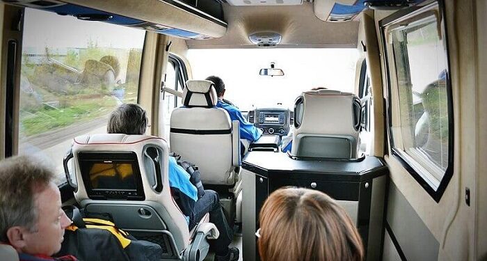 Достоинства перевозки в Польшу комфортными микроавтобусами VIP-класса