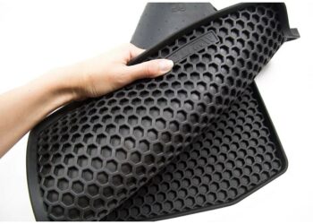 Преимущества резиновых автоковриков