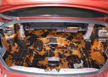 Шумоизоляция багажника авто: основные правила и требования