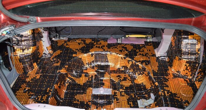 Шумоизоляция багажника авто: основные правила и требования