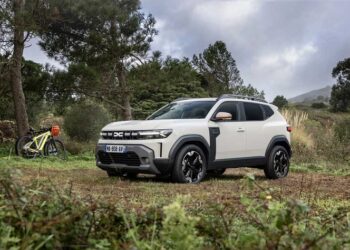 Топ-5 бюджетних кросоверів 2025 року, які не поступаються преміум-моделям